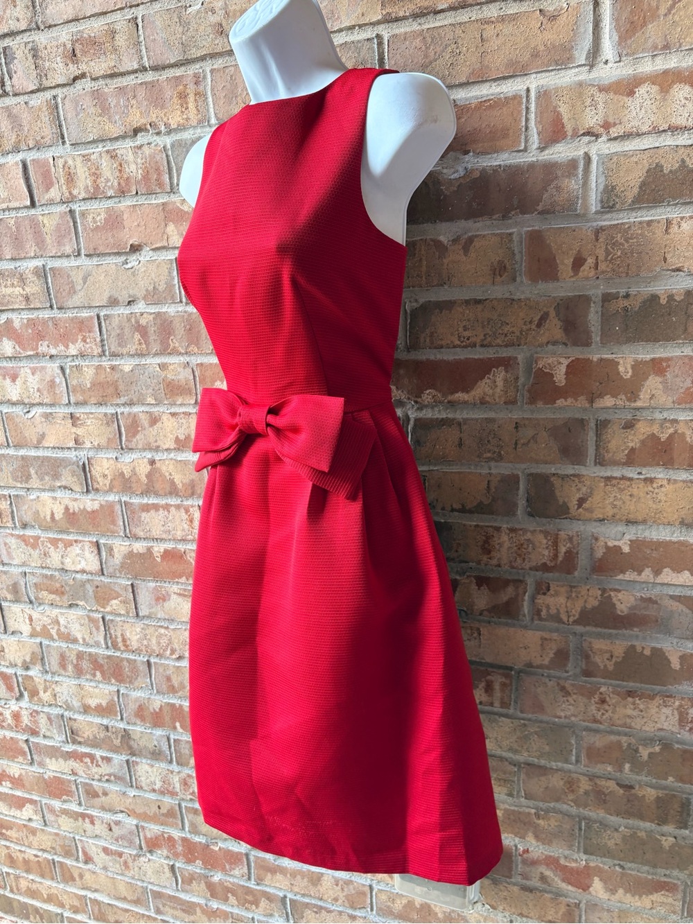 Tahari Red Sleeveless Bow-Waist Mini Dress size 6 - Picture 4 of 9